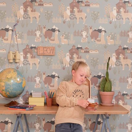 Papel pintado infantil Lama Village Afternoon Blue