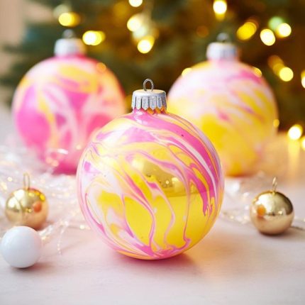 Bola Navidad mármol amarillo rosa blanco